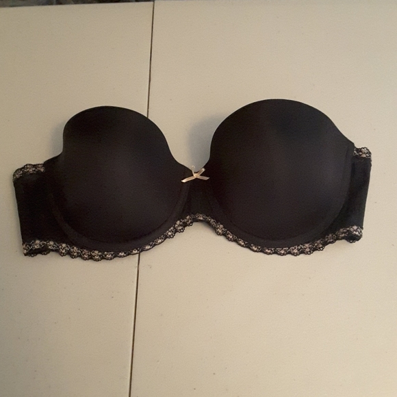B'tempted Strapless Bra - Picture 1 of 3